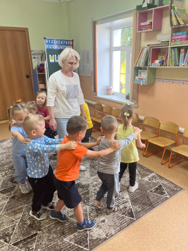 Развлечение с педагогом - психологом Развлечение с педагогом - психологом.